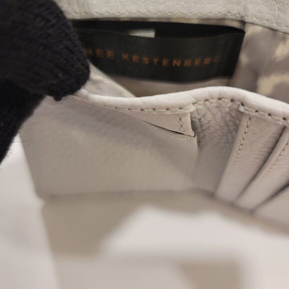 Aimee Kestenberg Pebble Leather Zip It Up Trifold Wallet Silver Fox Key Ring - Picture 8 of 9